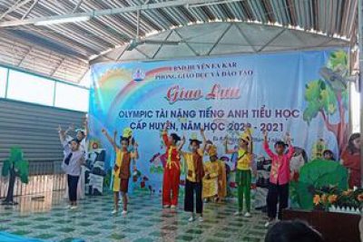 Giao lưu Olympic tài năng tiếng Anh Tiểu học cấp huyện năm học 2020 – 2021, các em trường TH Nguyễn Du